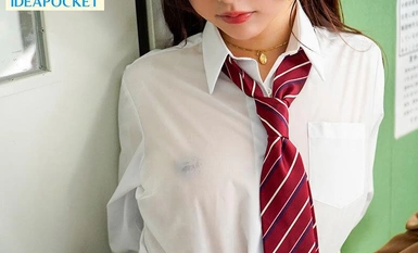 IPZZ-276 สาวในเครื่องแบบหน้าด้านที่มีหัวนมที่บอบบางถูกเล่นและพัฒนาซ้ำแล้วซ้ำเล่าโดยครูวัยกลางคนที่เกลียดการเป็นแม่และได้เรียนรู้การถึงจุดสุดยอดของหัวนมจนถึงจุดที่กลั้นไม่ได้