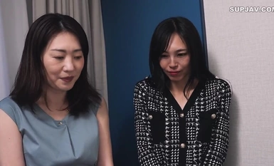 FC2-PPV-4411770 980pts through 5/8 [Threesome, Lesbian] Two beautiful witches entangled with each other for the first time. *Uncensored and raw Nakadashi.