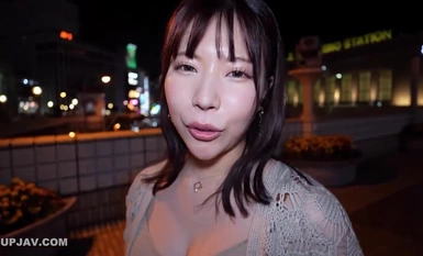 FC2-PPV-4385138 ※첫회 수량 한정 ※★오나 고끼리 W 불륜 ★据え膳不可避の「爆乳」スケベ妻・まいな30歳★デカパイ揺らして露天で生ハメ★中出し＆顔射