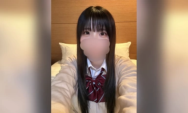 FC2-PPV-4314125 【不可轉售】【數量有限】絕對漂亮的18歲小翼！坂道體內中了兩槍！我讓他喝了體內射精的精液