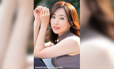 JUQ-631 麥當娜超大型獨家新人 小野凜香 34歲 AV DEBUT 壓倒性上癮，美麗和色情燃燒在你的腦海中。