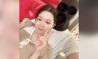 FC2-PPV-4354585 Boxed M... A boxed mousse. Chizuru is a 19 year old Japanese beauty with a fair complexion and E-cup. White E-cup Japanese beauty 19yrs old Chizuru and her lovemaking and thick close contact with each other.