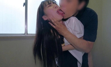 GHAT-149 제복 개인 촬영 천사의 남자 딸 귀여운 얼굴의 날씬한 배드민턴부 모모 짱에게 찍힌 영상 물론 질내 사정!