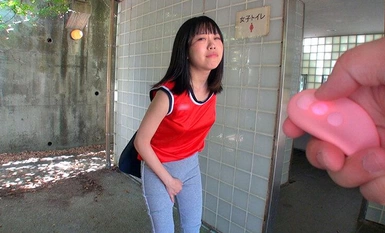 JRBA-020 When I secretly give my rebellious niece a diuretic and take her to rape her, she becomes incontinent and has a urinary panic at the limit of her endurance.