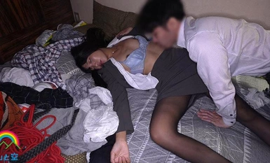 [Phá hủy khảm] SORA-515 Hiếp dâm khi ngủ tại nhà, Ma túy gợi cảm, Yêu, Quấy rối tình dục Cô ghét ông chủ của mình, bắt cô bằng thuốc kích thích tình dục và biến cô thành một quý cô văn phòng để xử lý tình dục Himari Kinoshita