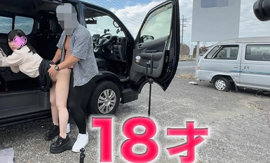 FC2-PPV-4328059 Full face! She is 18 years old and a college student who works at a famous maid cafe! First outdoor sex, continuous cumming on a side street with pedestrians coming and going 1m away!