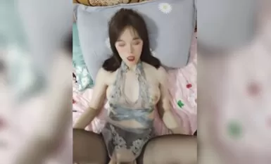 Exposure Fetish Young Woman Slut Wife [Shiyan] wild car shock 2nd bullet wild exposure + car shock + park oral sex + open gear cowboy + erotic lingerie HD 720P original version