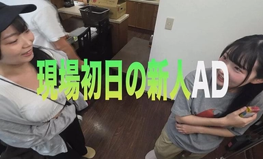 VOTAN-074 新人ADがよく見たらおっぱいデカくてチョロそうなので撮影中にこっそりハメてみた がんばれっAD高橋 高橋彩羽