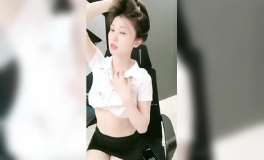 Ang pinakabagong top lady [Sister Youyou is here] pumunta sa dagat at nakipagtalik! 172CM ang taas ng katawan, magagandang binti, napakatigas na suso, maraming tubig mula sa pag-masturbate, at maraming tubig mula sa pag-masturbate muli pagkatapos ma-fucke