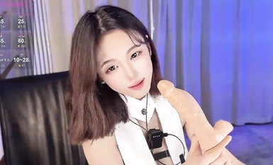 Ang high-end at upscale [lockheadgirld] na diyosa ng Stripchat ay may pambihirang ugali at kayang kontrolin ang iba't ibang istilo (6)