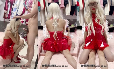 00後清純反差少女『LT軟軟兔』露臉拍攝，紅色小魔女多姿勢啪啪，萌萌的外表下是個小騷貨，又騷又可愛！ (2)