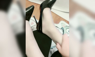 Em gái xinh đẹp nhất Cape, bộ sưu tập hoàn chỉnh của chị em loạn luân [Cây gậy bay nhỏ của em gái], được thiết kế cẩn thận từng bước để cuối cùng phải lòng em gái xinh đẹp nhất, khiến cô ấy nghiện thú vui loạn luân (1)