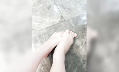 Hindi nag-leak si tuzaibaby ng dalawang set ng tupa na custom-made ng mayayamang tao, footjob sa harap at likod (1)