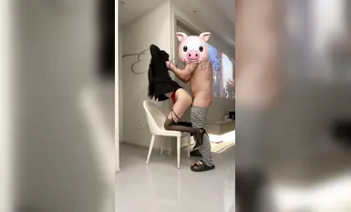 Nữ thần của người nghèo, con khốn của người giàu, tiếp viên hàng không siêu đẹp [Lin Wanwan] trên Twitter, ngưỡng SVIP là 1888 lợi ích, con rồng độc họng sâu được huấn luyện để dẫm lên lồn của cô ấy, con chó cái thuộc tính đã đầy đủ (30)