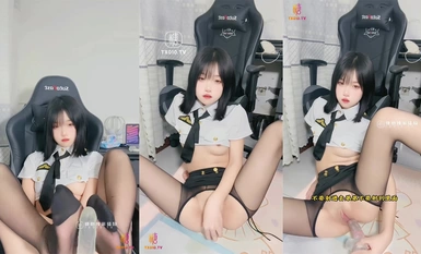 最高の容姿を持つ清純派少女「探偵タヌキ（ドール）」は、清純な顔と好色な行動を併せ持つ、超対照的な少女だ。 たった一瞬で純情から好色に切り替わる（7）。