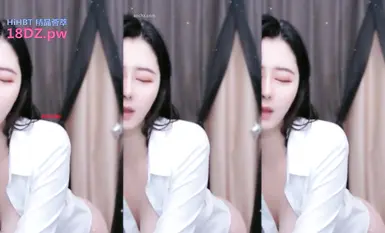 Nữ thần dục vọng thuần khiết ngực bự đẹp nhất tháng 7, mặc trang phục gợi cảm, dang rộng chân và thủ dâm bằng đạo cụ / Người đẹp lai chủng tộc Betta TTUU cởi quần áo, cởi thắt lưng, đặt máy rung vào âm hộ và đặt núm vú clip về âm hộ của cô ấy, nhảy theo một bài hát, v.v. 01