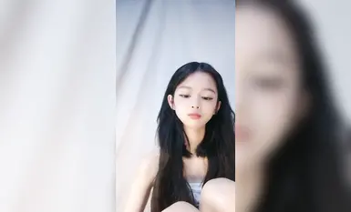 18歳のスクール美女「シャオイのソボボ」が艶めかしく踊って白汁漏らしオナニー(9)