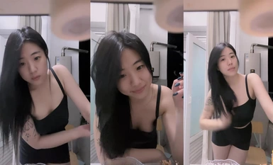 Pada bulan Jun 2024, gadis pelajar itu sangat memberontak, [Bai Yueguang Anda], dia mempunyai keinginannya tertulis di wajahnya di asrama, dia mempunyai puki yang cantik, dan sosok kelas pertama yang sangat provokatif! (8)