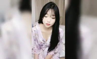 In July 2024, a newcomer, a student girl, [2006 Xiao Tiantian, 2006 Tiantian], a pure and beautiful little fairy, suddenly appeared with her white naked body, so beautiful and amazing! (2)