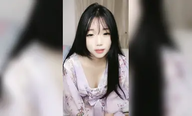 In July 2024, a newcomer, a student girl, [2006 Xiao Tiantian, 2006 Tiantian], a pure and beautiful little fairy, suddenly appeared with her white naked body, so beautiful and amazing! (2)