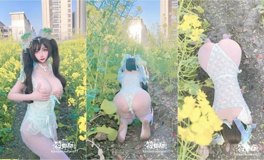 露臉清純顏值美少女『筱田甜』性感裸舞私拍，清純淫盪切換只在一瞬間，清純淫靡並存，美乳豐臀超反差小美女 (1)