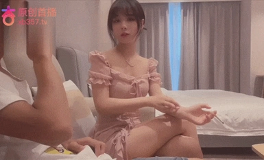 [Xingba Li Xunhuan] 夏休み中にホテルでアルバイトの 2 年生の女の子とエッチすることに大金を費やしました。彼女は容姿端麗でスタイルも良かったです。