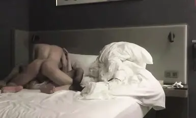 ผู้เชี่ยวชาญ PUA [พี่ชายไม่ใช่แบบนั้น] เดทกับชาวเน็ตหญิงสวมถุงน่องสีดำพิมพ์ลายเสือดาวในโรงแรมถือโอกาสทำให้เธอเมาแล้วเย็ดเธอด้วยการผลักเพียงครึ่งเดียว!