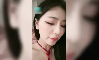 เทพธิดาผู้มีชื่อเสียงทางอินเทอร์เน็ตอันดับต้น ๆ ของ Bigo [Little Doll Cat] ลงทะเลและมีเซ็กส์โดยไม่ใช้ถุงยางอนามัยและหลั่งข้างใน (2)