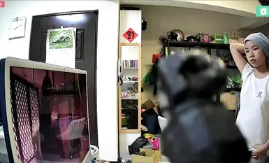 26/05/2024_Giám sát tại nhà ở Đài Bắc_[Đồ lót khỏa thân]_Chị dậy_Chị mặc ngược váy dài_Chị xem video với bố sau khi tắm