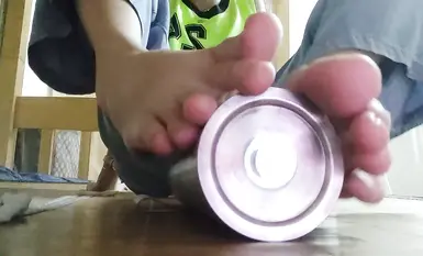 Footjob seorang dewi muda [Xiao Qiqi Wenwen] Koleksi 26 footjob comel dengan kaki dan kaki yang cantik (6)