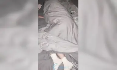 海角大神【意淫自己妹妹】真實原創妹妹和閨蜜聚會酒後回家睡著了第一次破處哭一晚上心糾難受