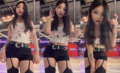 The original routine of the heroine [Qingqing Sama Queen] plot control, staring, shooting, masturbating and humiliating (6)