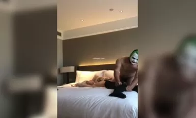 廣西南寧某暑假英語補習班98年周老師邀約吃飯借機下料帶到飯店各種玩弄合集2