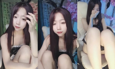 超萌蘿莉美眉【蘿莉小羊】9月最新！國風漢服舞蹈太賞心悅目了，簡直是【洗眼神器】非常清純可人的小美人，很會撒嬌 (8)