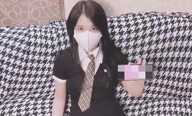 Gadis yang tidak bersalah dan comel di sebelah "Xiao Min'er" merangkap dalam gadis meja depan hotel Dia memakai stoking hitam dengan celah terbuka di bawah skirt yang menutup punggung Dia mempunyai perempuan murahan yang comel dan perempuan 