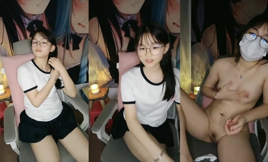 清纯粉嫩眼镜娘@酒窝小妹尺度福利秀(12)