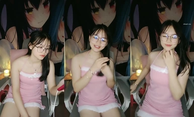 Cô gái đeo kính màu hồng thuần khiết@lúm đồng tiền cô gái thể hiện tiêu chuẩn phúc lợi (13)