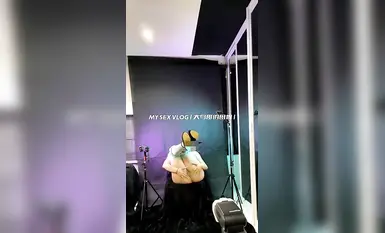 最新10月无水首发！魔都绿帽调教博主【大鸟哥的母狗】推特福利，极品淫妻，可乐灌肠肛门内射叠罗汉3P黑人群P (3)