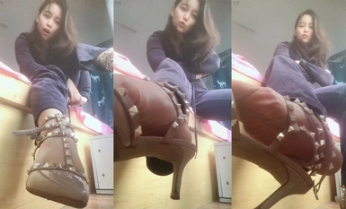 高顏值絲足御姐@豆滿月 辱罵榨精作合集 (13)