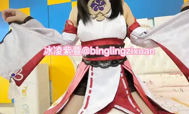 The innocent bitch little loli [Bingling Zixuan] JK little loli was fucked by a nigger? Call it a waste of natural resources! Innocent little loli is picked up and fucked by a big black cock in 3P (1)