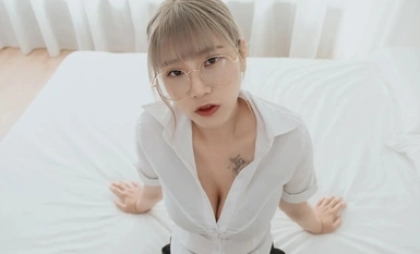 엔젤 픽쳐스 AN9-024 왕가슴 F컵 신입사원 인터뷰! 갓 졸업한 앨리스가 인터뷰 중 정장 셔츠 단추를 풀고 F컵 왕가슴을 공개했다.