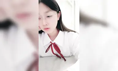 2024年12月新人學生妹【小肉肉】，一股清流，眼鏡反差嫩妹，讓人眼前一亮，初戀風純欲臉大尺度全脫！ (2)