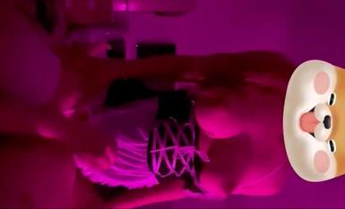 [New product in December] Vocational school fashion design major, big breast welfare girl [77cjdmn] privately photographed on Twitter, showing crape myrtle having sex, with obscene words written all over her body, very bitch (2)