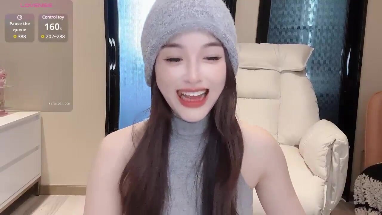 January 2025 newcomer sister [Neyllar], transformed into a water-spraying  goddess, spraying water straight to the ceiling, with a high appearance and  a good figure, 8 hours collection (5) -AVJB