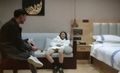 【乡村寻花】，难得一见，极品小萝莉，乖巧软萌小仙女