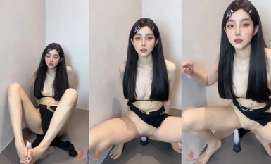 [Mặt trẻ con và ngực bự] Con đĩ nhỏ thủ dâm_cưỡi dương vật giả