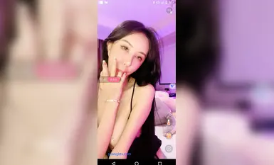 [2025년 신규 스트리밍 유출] 수백만 팬을 보유한 배우, 모델, 인터넷 연예인 [멍샤오이] 복지 뷰 유출, 스폰서의 암캐, 닭고기 먹고 섹스 표현 (3)