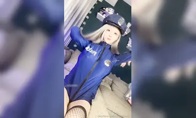 【2025年最新流出】可盐可甜OnlyFans极品巨乳女神【冲田凛花Rinka】付费订阅三套主题视图