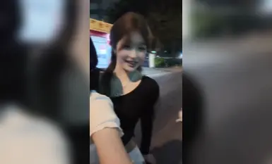 露臉反差小仙女『小屁大王』更新合集，可御可蘿完美露臉 被操得淫相畢露 每一下都插的好深 (6)