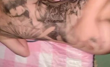 浴缸奮戰_爆干白虎美穴紋身妹_白漿都干出來內射灌滿窄穴